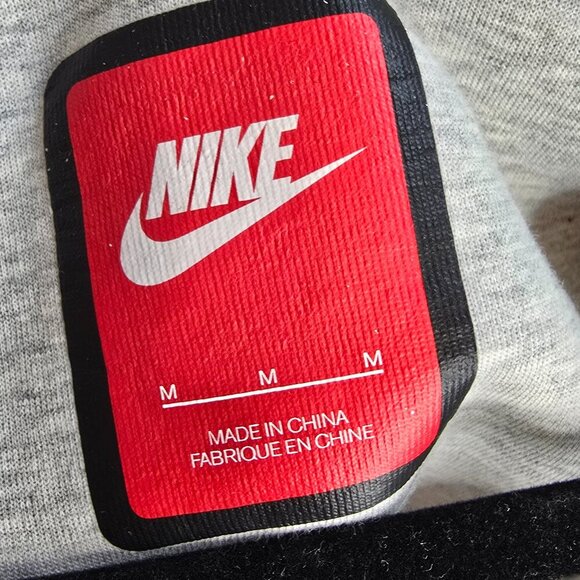 Nike Women’s Tech Fleece Moto Cape - Gray and White - Picture 9 of 10